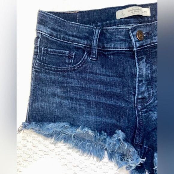 Women’s Abercrombie&Fitch stretchy cut off jean Shorts‎ size 0/W25 - Picture 2 of 13